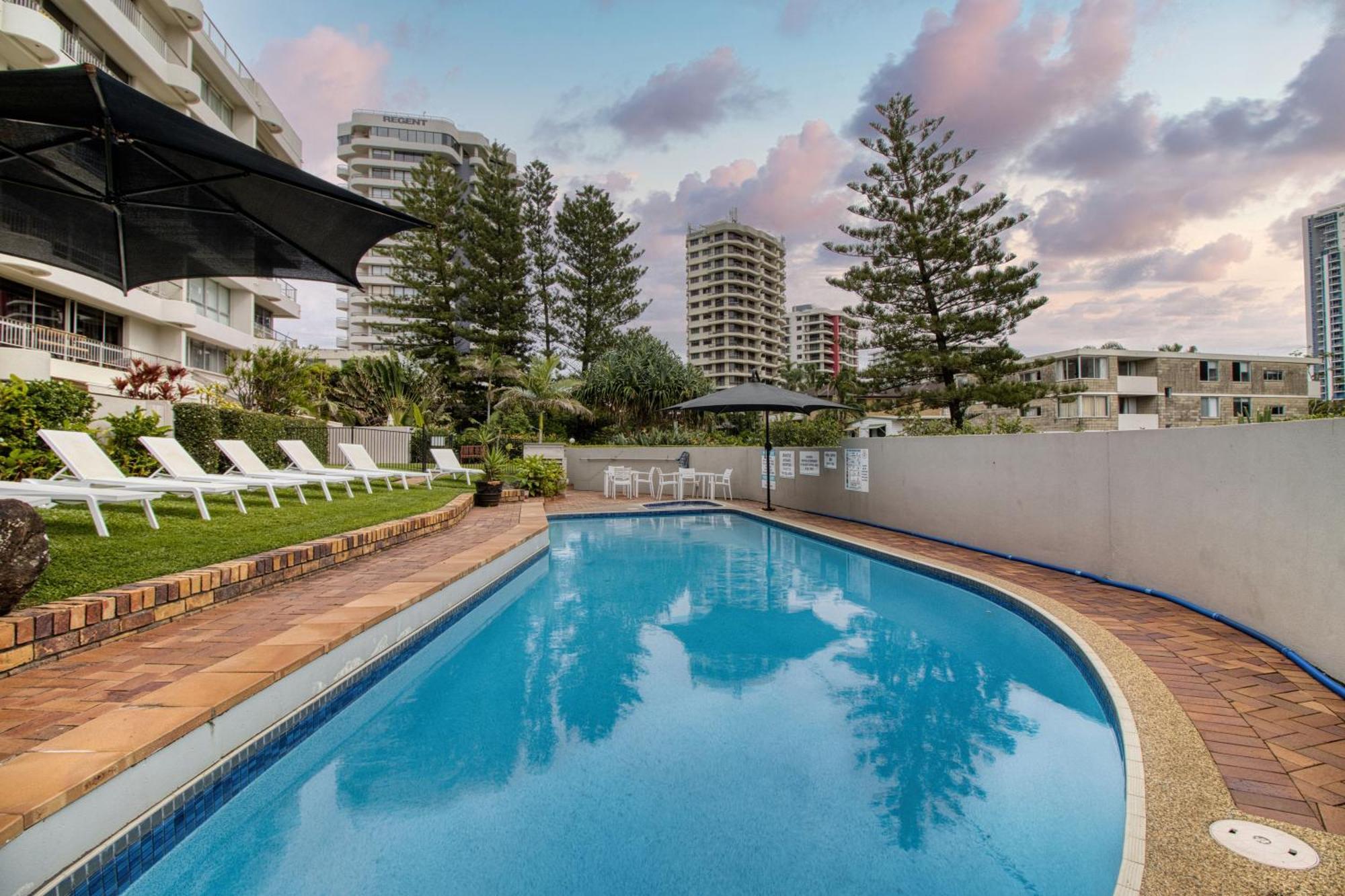 Surfers Chalet Gold Coast Extérieur photo