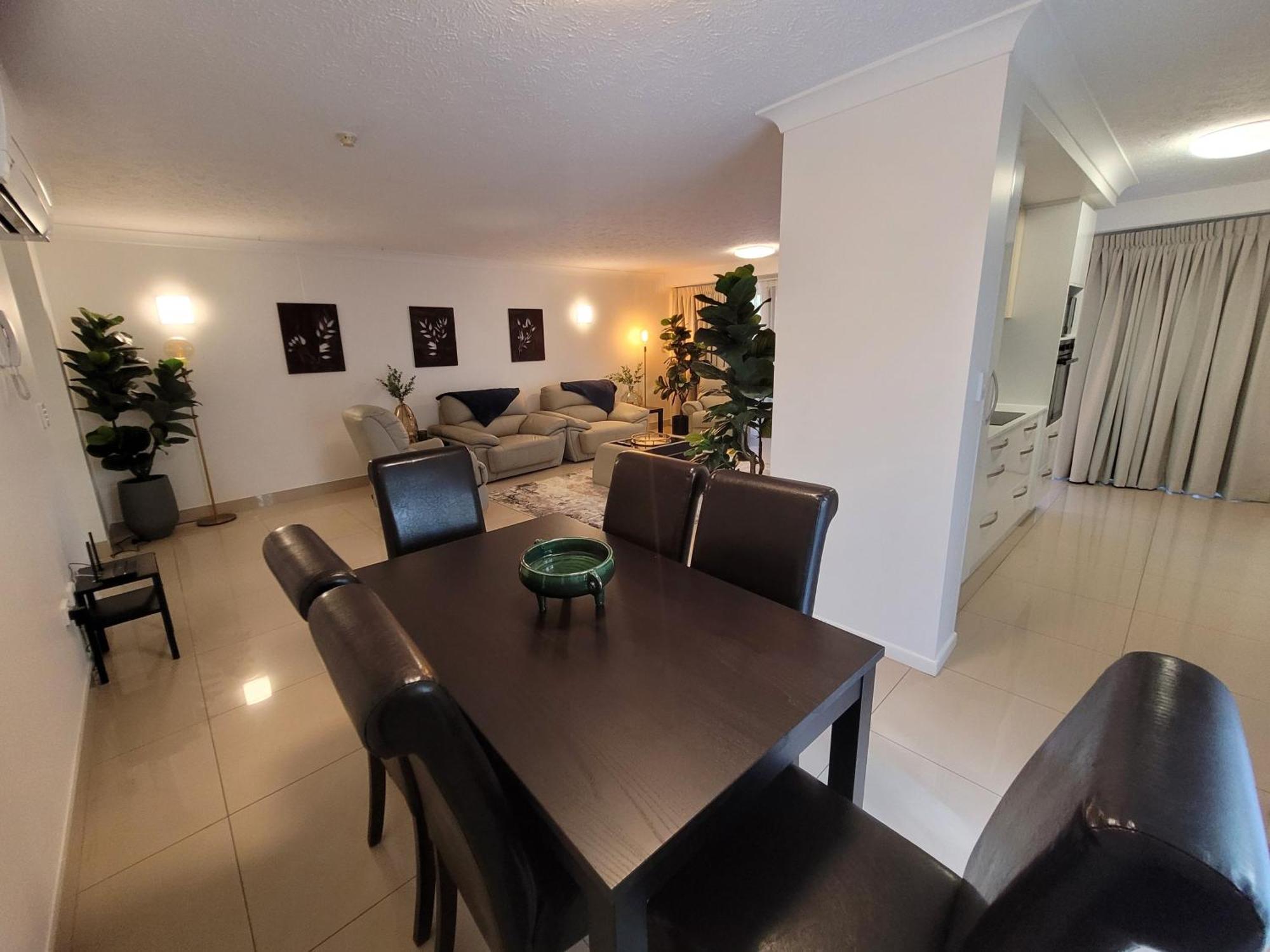 Surfers Chalet Gold Coast Extérieur photo