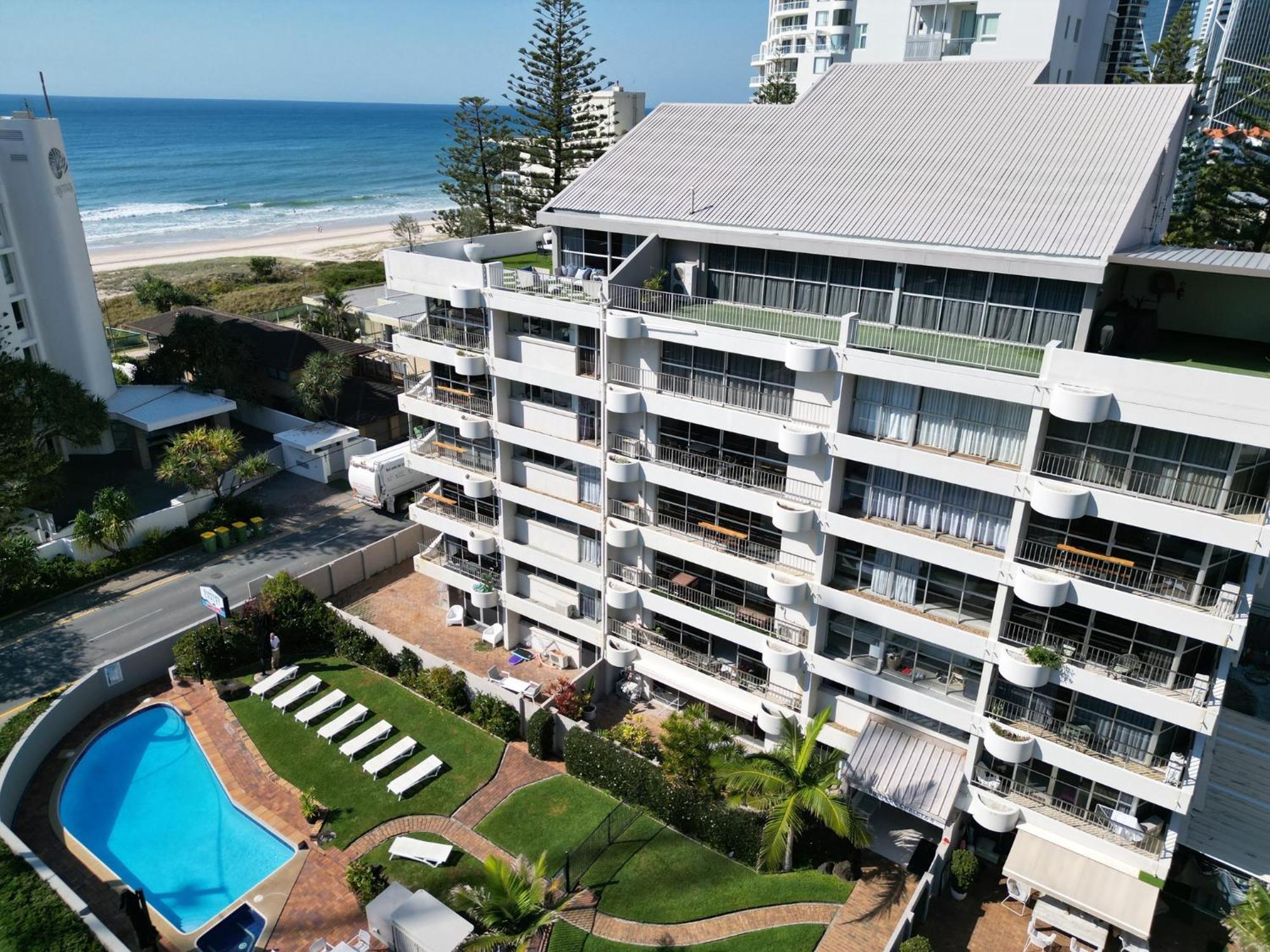 Surfers Chalet Gold Coast Extérieur photo